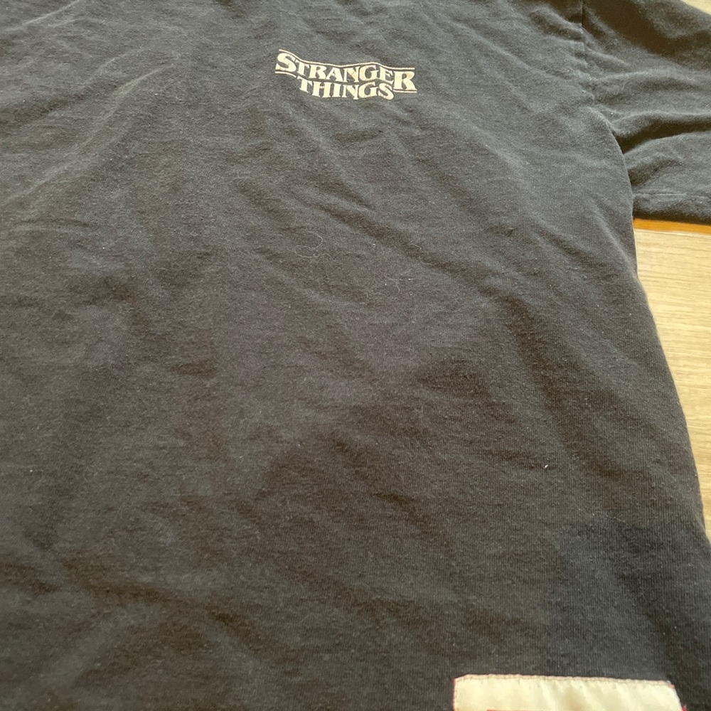 PAC Sun x Stranger Things 4 Max Portrait Turn Around T-Shirt black L SOLD OUT! - Picture 4 of 9